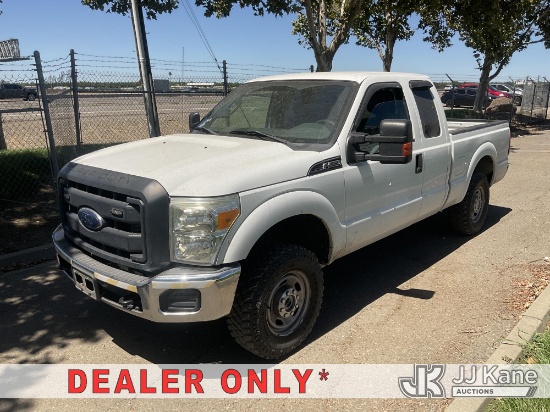 (Dixon, CA) 2013 Ford F-250 SD Extended-Cab Pickup Truck Runs & Moves)( Dash Warning Lights On - Che