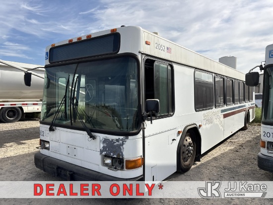 (Dixon, CA) 2002 Gillig Low Floor Bus Not Running, Conditions Unknown