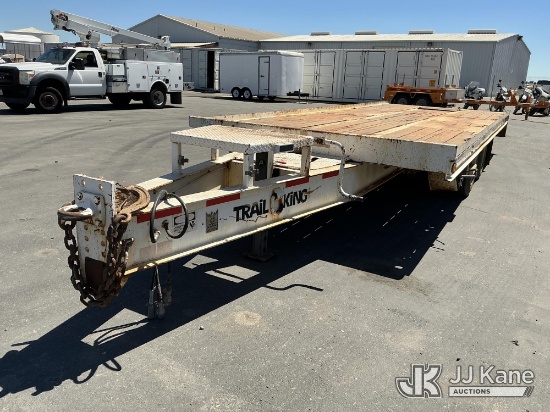 (Dixon, CA) 2004 Trail King TKT40LP-2400 Tilt-top Tagalong Equipment Trailer