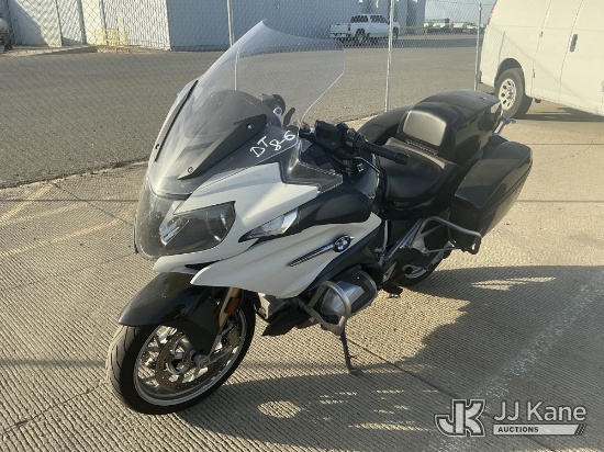 (Dixon, CA) 2020 BMW R 1250 RT Motorcycle Runs & Moves