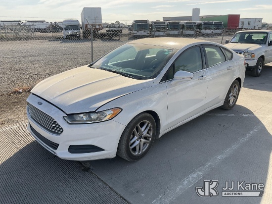 (Dixon, CA) 2013 Ford Fusion SE 4-Door Sedan Runs & Moves