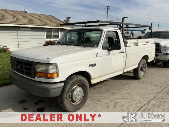 (Dixon, CA) 1996 Ford F-250 XL HD Reg. Cab Pickup Truck Runs & Moves)(Oil Leak