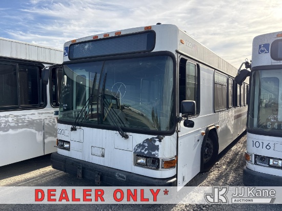 (Dixon, CA) 2002 Gillig Low Floor Bus Not Running, Conditions Unknown