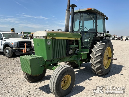 (Dixon, CA) 1989 John Deere 4255 Utility Tractor Runs & Moves
