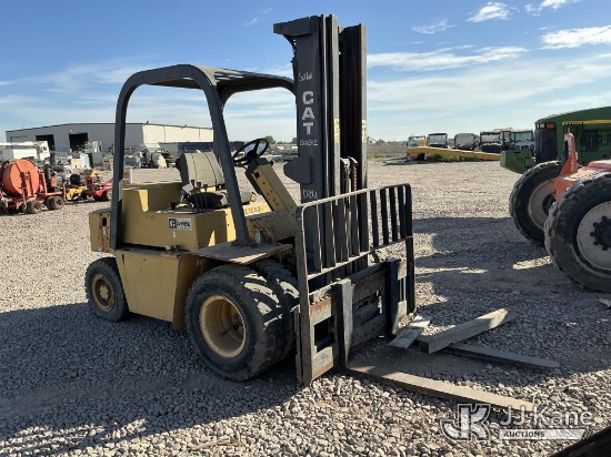 (Dixon, CA) Caterpillar V60E Pneumatic Tired Forklift Not Running)(Conditions Unknown, No Key