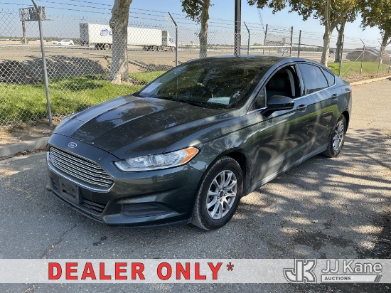 (Dixon, CA) 2016 Ford Fusion 4-Door Sedan Runs & Moves) (Permanent Code P0420, This Vehicle Is Subje