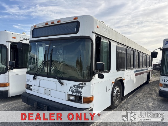 (Dixon, CA) 2001 Gillig Low Floor Bus Not Running, Conditions Unknown