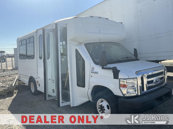 (Dixon, CA) 2016 Ford Econoline E-450 Passenger Bus Runs, Does Not Move)(Transmission Non-Operationa