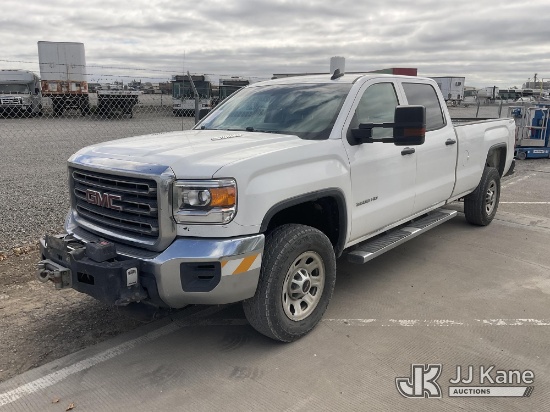 (Dixon, CA) 2015 GMC Sierra 3500HD Crew-Cab Pickup Truck Runs & Moves
