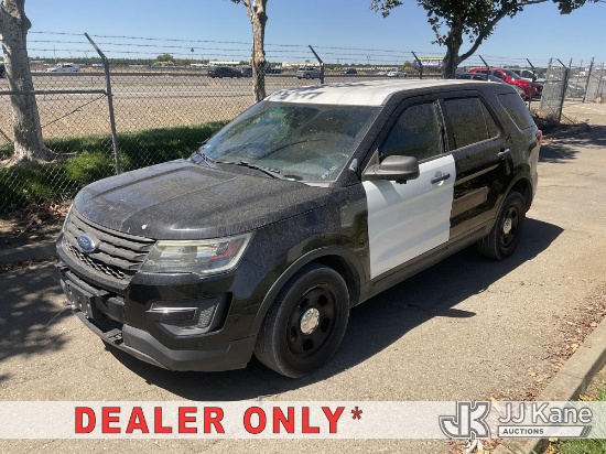 (Dixon, CA) 2017 Ford Explorer Police 4-Door Sport Utility Vehicle Runs & Moves)( Missing Rear Seats