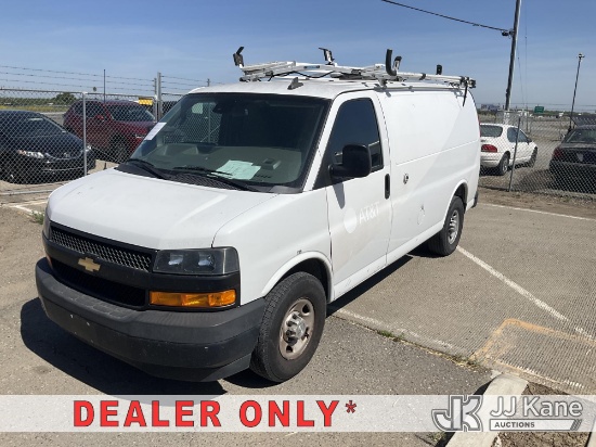 (Dixon, CA) 2019 Chevrolet Express 2500 Cargo Van Runs & Moves)(Service Airbag Light Comes On Arbitr