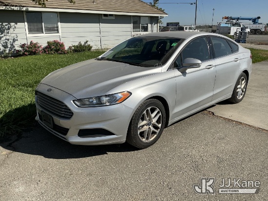 (Dixon, CA) 2013 Ford Fusion 4-Door Sedan Runs & Moves