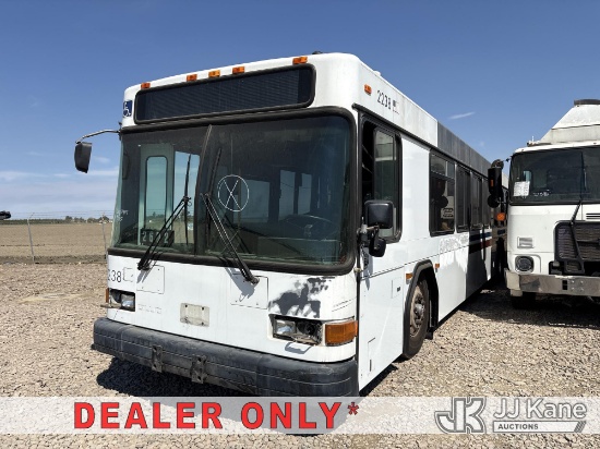 (Dixon, CA) 2002 Gillig G27D102N4 Bus Not Running, Condition Unknown