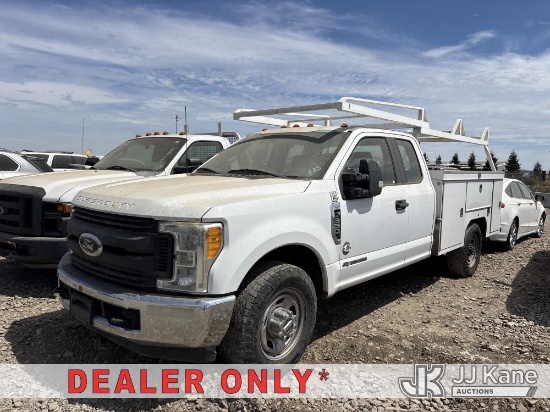 (Dixon, CA) 2017 Ford F-350 SD Extended-Cab Service Truck Not Running, Conditions Unknown