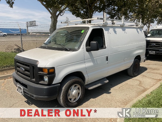 (Dixon, CA) 2008 Ford Econoline E-350 Super Duty Cargo Van Runs & Moves)(Exterior Defects - Driver S