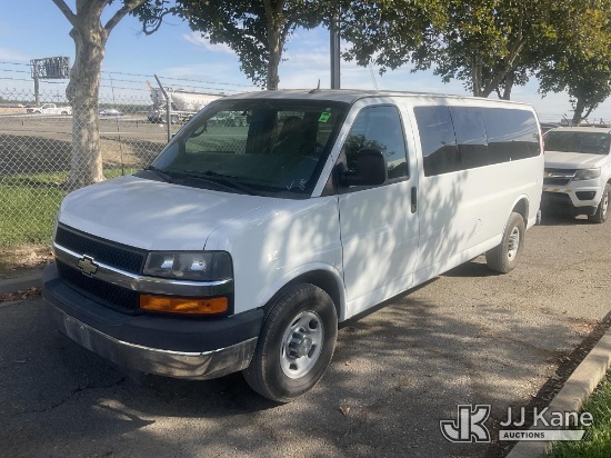 (Dixon, CA) 2015 Chevrolet Express LT 3500 Extended Passenger Van Runs & Moves