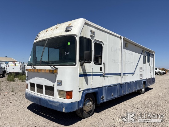 (Dixon, CA) 1999 Ford F-550 RV Command Center, Onboard Generator Operates Runs & Moves