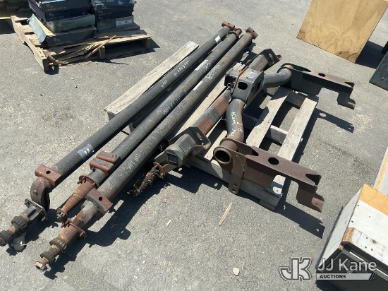(Dixon, CA) (4) Steer Axles & Tow Hitch (Used) NOTE: This unit is being sold AS IS/WHERE IS via Time