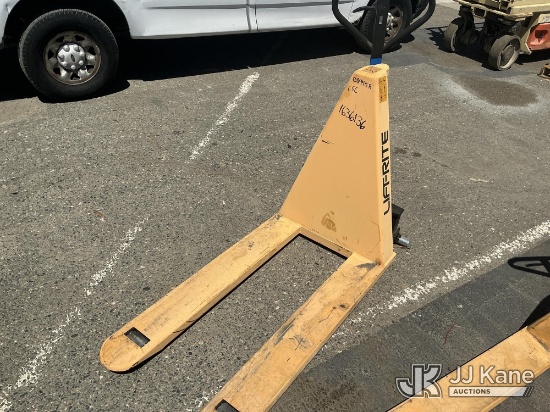 (Dixon, CA) Lift-Rite Pallet Jack 3000 LB Capacity (Used) NOTE: This unit is being sold AS IS/WHERE