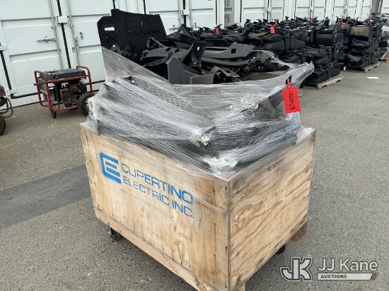 (Dixon, CA) Car Plastic Trim Pieces (Used) NOTE: This unit is being sold AS IS/WHERE IS via Timed Au