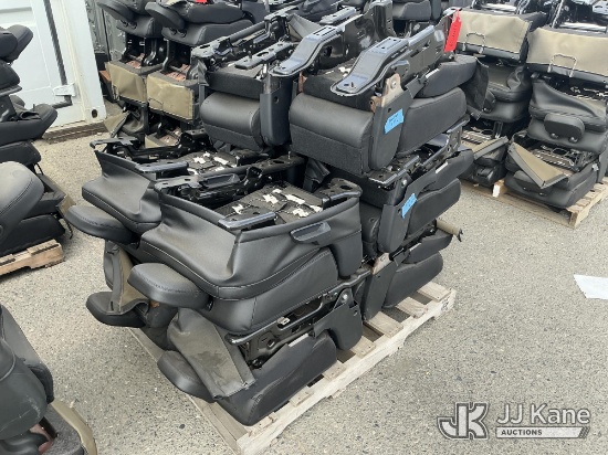 (Dixon, CA) Car Seats (Used ) NOTE: This unit is being sold AS IS/WHERE IS via Timed Auction and is