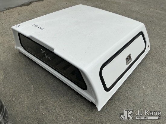 (Dixon, CA) Leer Campershell (Used) NOTE: This unit is being sold AS IS/WHERE IS via Timed Auction a