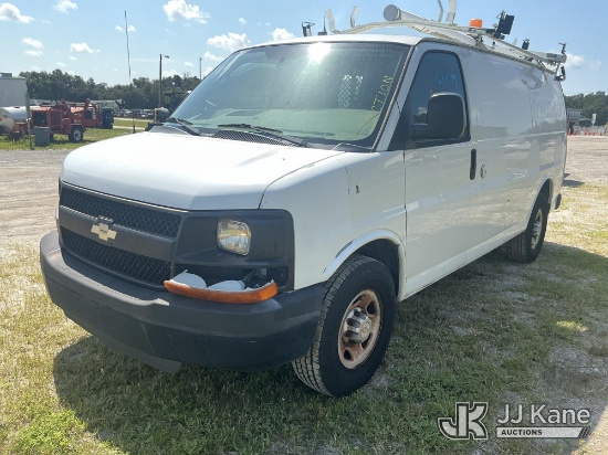 (Tampa, FL) 2011 Chevrolet Express G2500 Cargo Van Runs, Does Not Move, Condition Unknown) (Transmis
