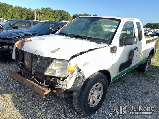 (Tampa, FL) 2010 Nissan Frontier Extended-Cab Pickup Truck Not Running, Condition Unknown) (Strong O
