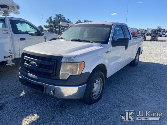(Villa Rica, GA) 2014 Ford F150 Extended-Cab Pickup Truck Runs) (Does Not Move, Condition Unknown -