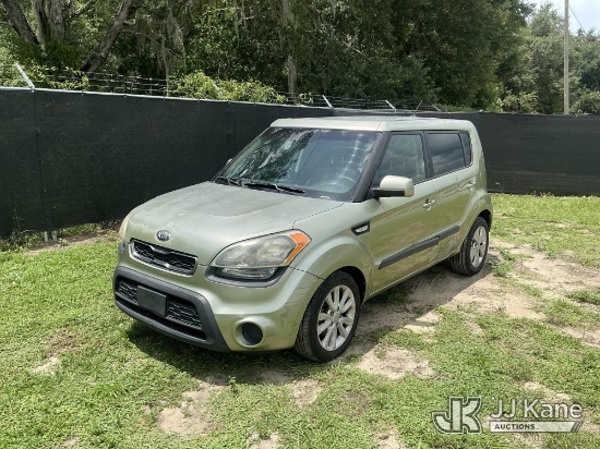 (Tampa, FL) 2013 Kia Soul 4-Door Sport Utility Vehicle Runs & Moves) (Engine Performance Concerns, S