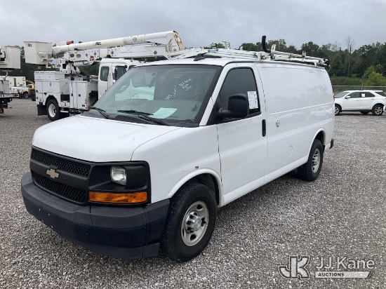 (Verona, KY) 2017 Chevrolet Express G2500 Cargo Van Runs & Moves) (Dash Warning Indicators On