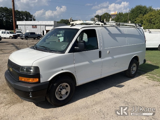 (Florence, SC) 2018 Chevrolet Express 2500 Cargo Van Runs & Moves