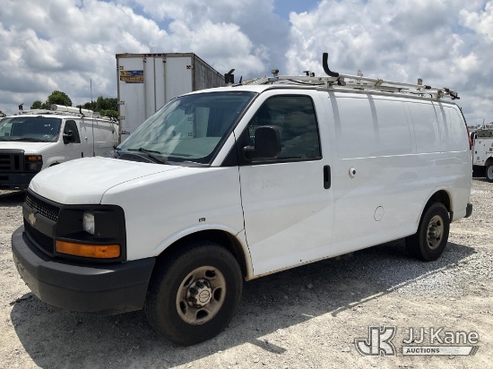 (Villa Rica, GA) 2015 Chevrolet Express G2500 Cargo Van Runs & Moves) (Dash Warning Indicators On
