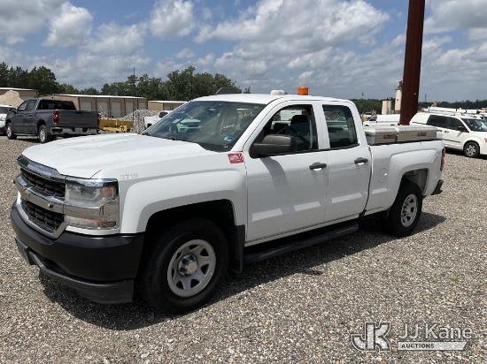 (Chester, VA) 2016 Chevrolet Silverado 1500 4x4 Extended-Cab Pickup Truck Runs & Moves