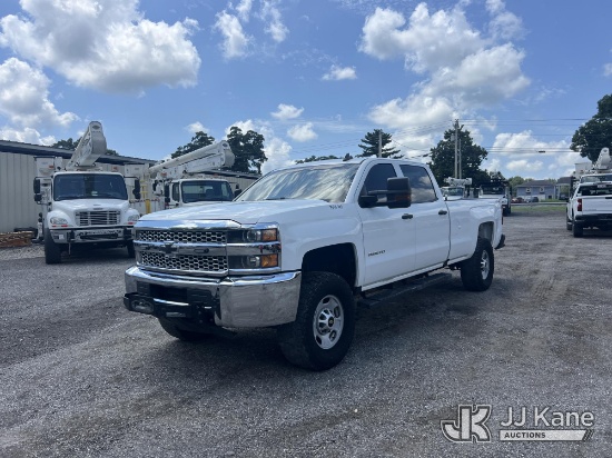 (Albertville, AL) 2019 Chevrolet Silverado 2500HD 4x4 Crew-Cab Pickup Truck Runs & Moves