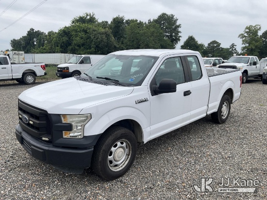 (Chester, VA) 2016 Ford F150 Extended-Cab Pickup Truck Runs & Moves) (Exterior Defects-See Photos