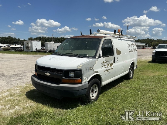 (Tampa, FL) 2011 Chevrolet Express G2500 Cargo Van Not Running, Condition Unknown)(FL Residents Purc