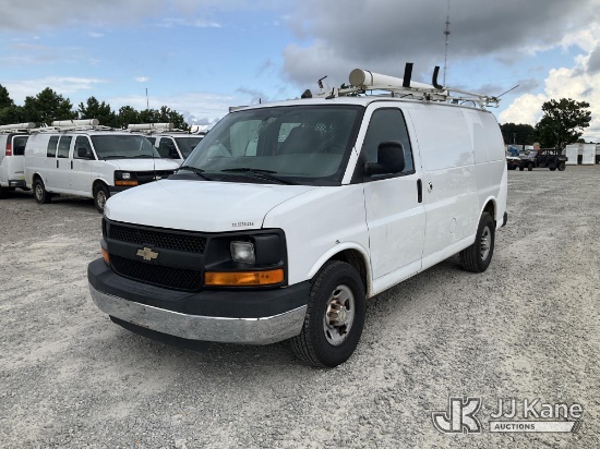 (Villa Rica, GA) 2014 Chevrolet Express 2500 Cargo Van Runs & Moves) (Dash Light Indicator On