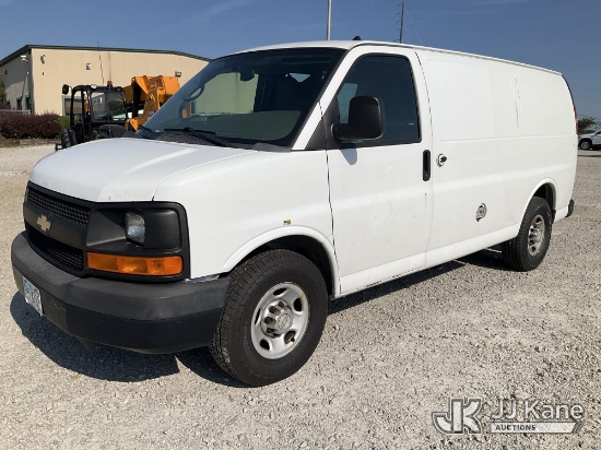 (Villa Rica, GA) 2012 Chevrolet Express G2500 Cargo Van Runs & Moves) (Exterior Defects-Missing Side