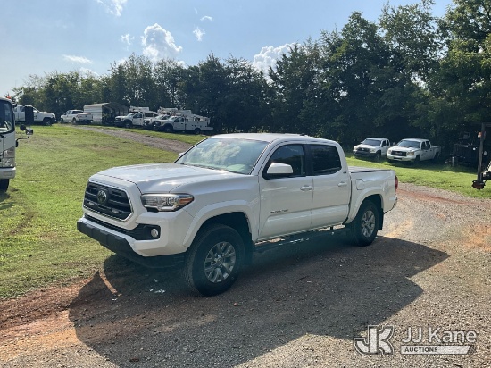 (Kodak, TN) 2018 Toyota Tacoma SR5 Double Cab Long Bed V6 6AT Pickup Truck Runs & Moves