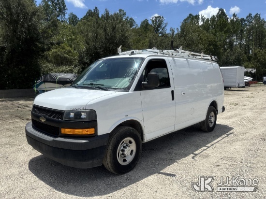 (Jacksonville, FL) 2018 Chevrolet Express G2500 Cargo Van Runs & Moves