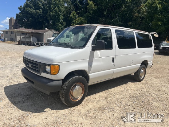 (Memphis, TN) 2003 Ford E250 Cargo Van Runs, Moves