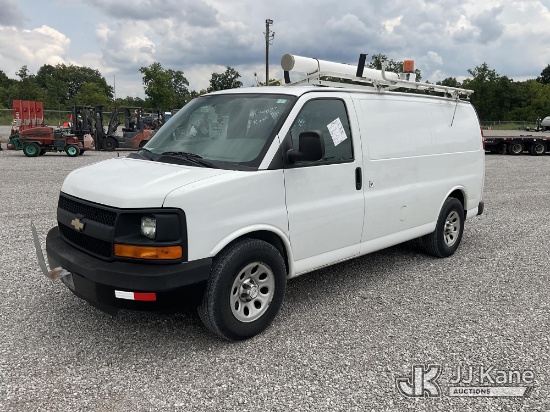 (Verona, KY) 2014 Chevrolet Express G1500 Cargo Van Runs & Moves