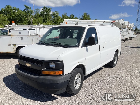 (Verona, KY) 2017 Chevrolet Express G2500 Cargo Van Runs & Moves