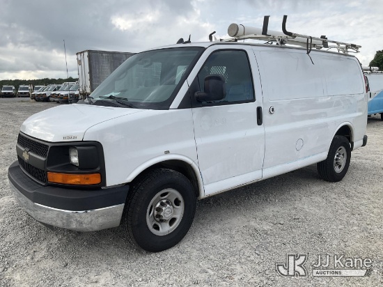 (Villa Rica, GA) 2014 Chevrolet Express 2500 Cargo Van Runs & Moves
