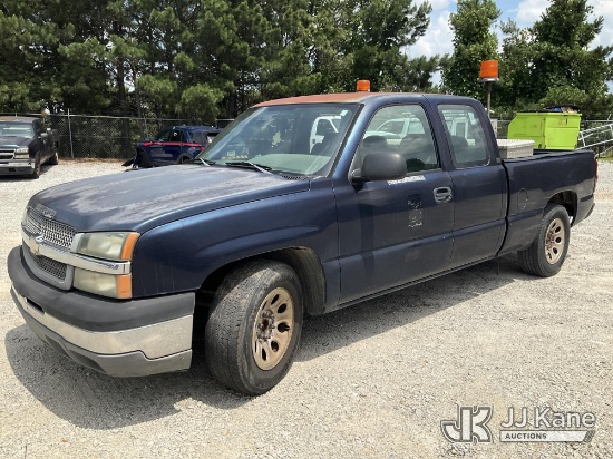 (Villa Rica, GA) 2005 Chevrolet Silverado 1500 Extended-Cab Pickup Truck Runs & Moves) (Engine Perfo
