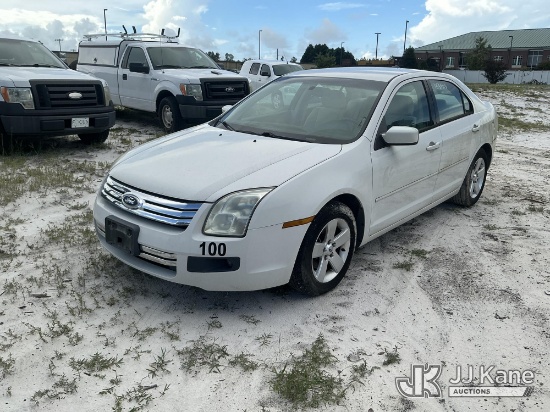 (Shallotte, NC) 2008 Ford Fusion SE 4-Door Sedan Runs & Moves) (Interior Defects-Rear Driver Side Wi