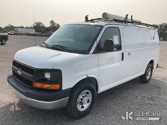 (Verona, KY) 2014 Chevrolet Express G2500 Cargo Van Runs & Moves) (Dash Warning Indicators On