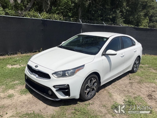 (Tampa, FL) 2020 Kia Forte 4-Door Sedan Runs & Moves)(FL Residents Purchasing Titled Items - tax, ti