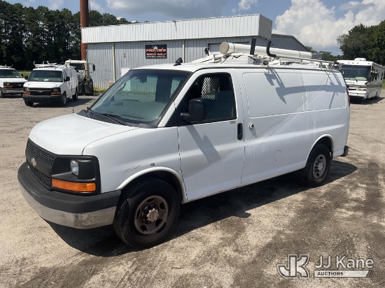 (Florence, SC) 2014 Chevrolet Express G2500 Cargo Van Runs & Moves) (Exterior Defects-See Photos
